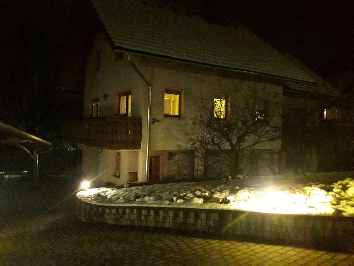 Blejska Dobrava Apartma Marjetica מראה חיצוני תמונה