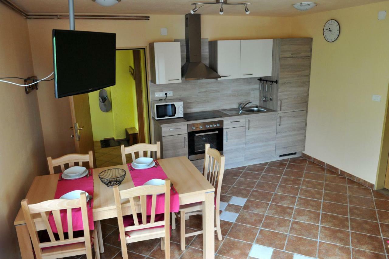 Blejska Dobrava Apartma Marjetica מראה חיצוני תמונה