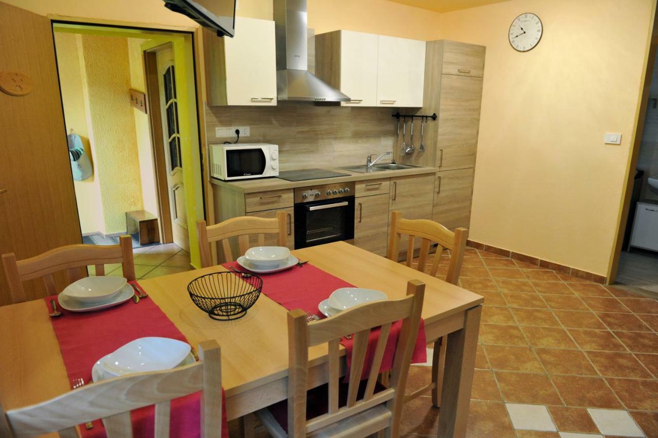 Blejska Dobrava Apartma Marjetica מראה חיצוני תמונה